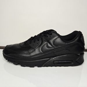 Nike Air Max Excee Triple Black Leather Sneakers Men’s 10.5